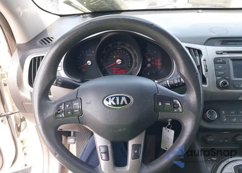 2015 Kia Sportage Lx z USA, uszkodzony, nr VIN KNDPB3AC0F7709174